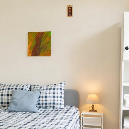 Bed & Breakfast Growth House