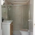 Bed & Breakfast Growth House