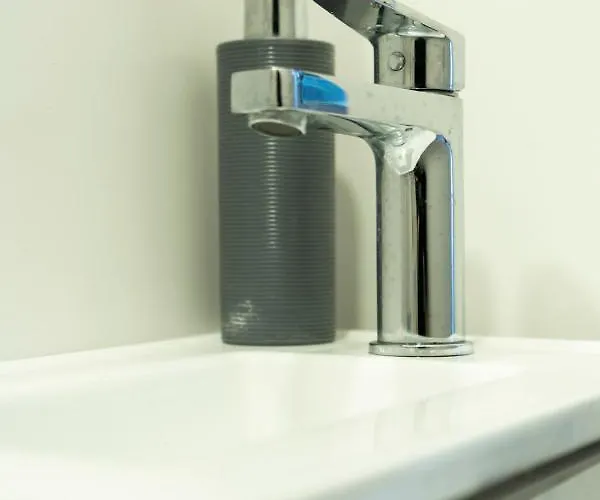 Growth House לינה וארוחת בוקר פורטו