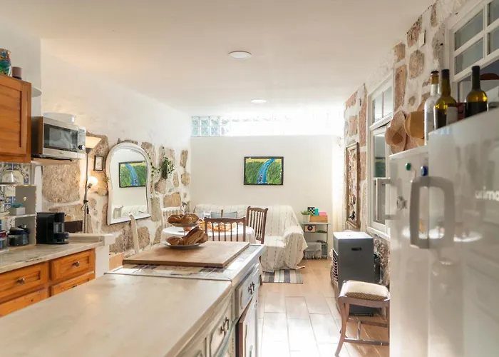 Growth House לינה וארוחת בוקר